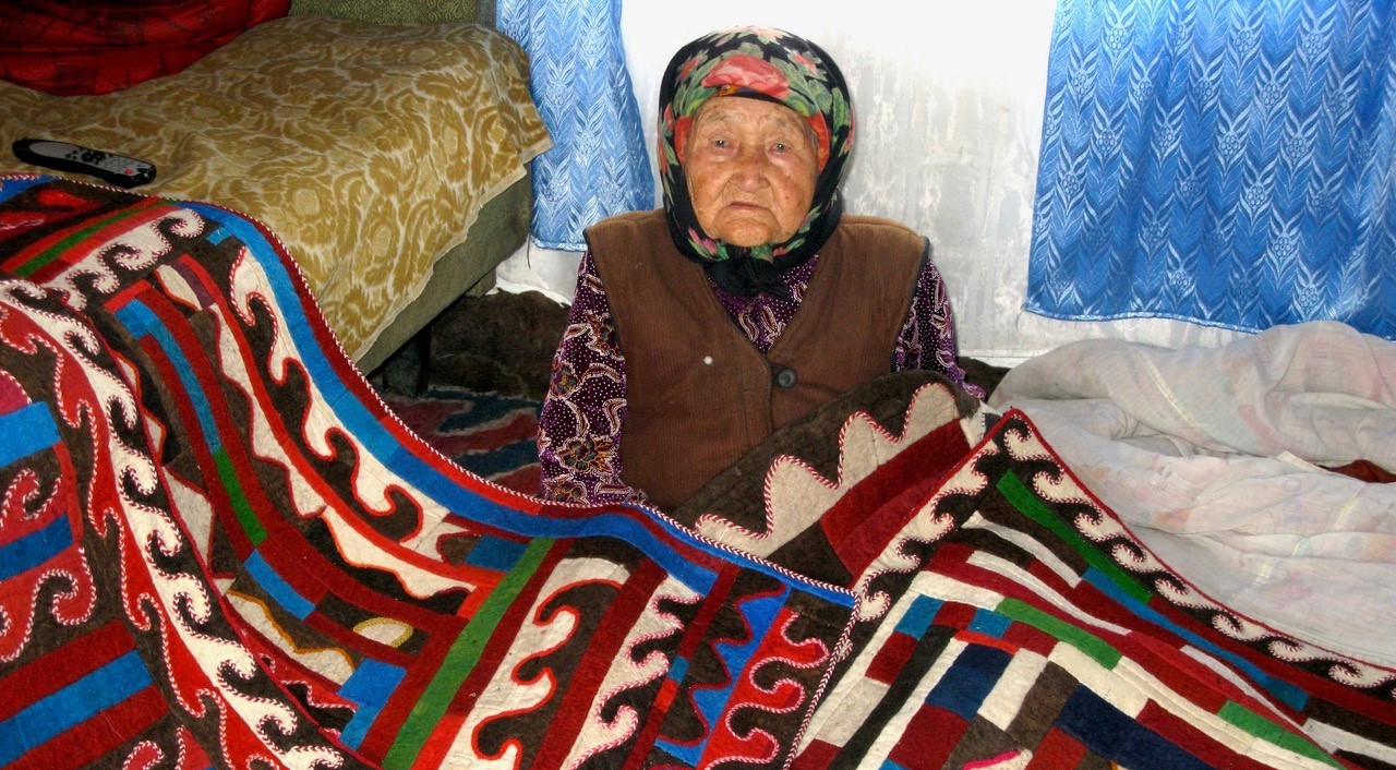 textile-talk-collecting-patchwork-in-central-asia.jpg