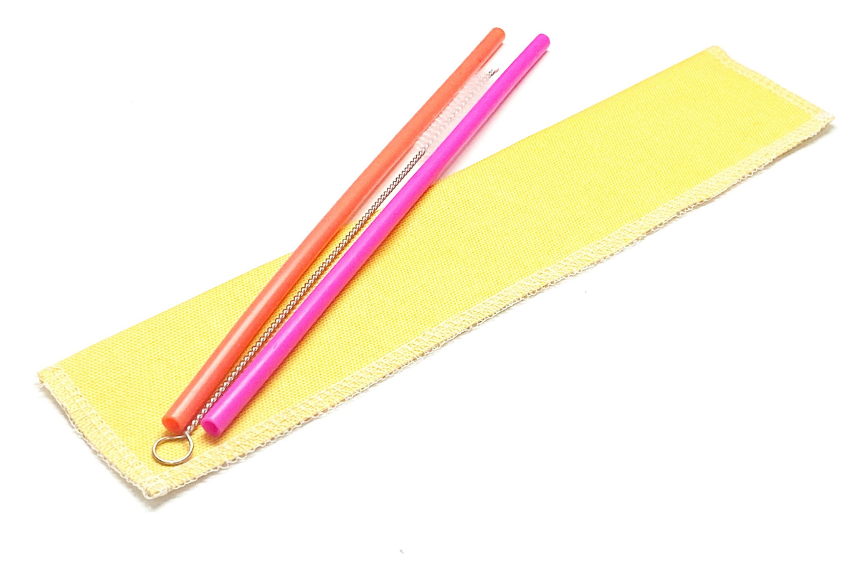 weallsew-reusable-straw-carrying-case.png