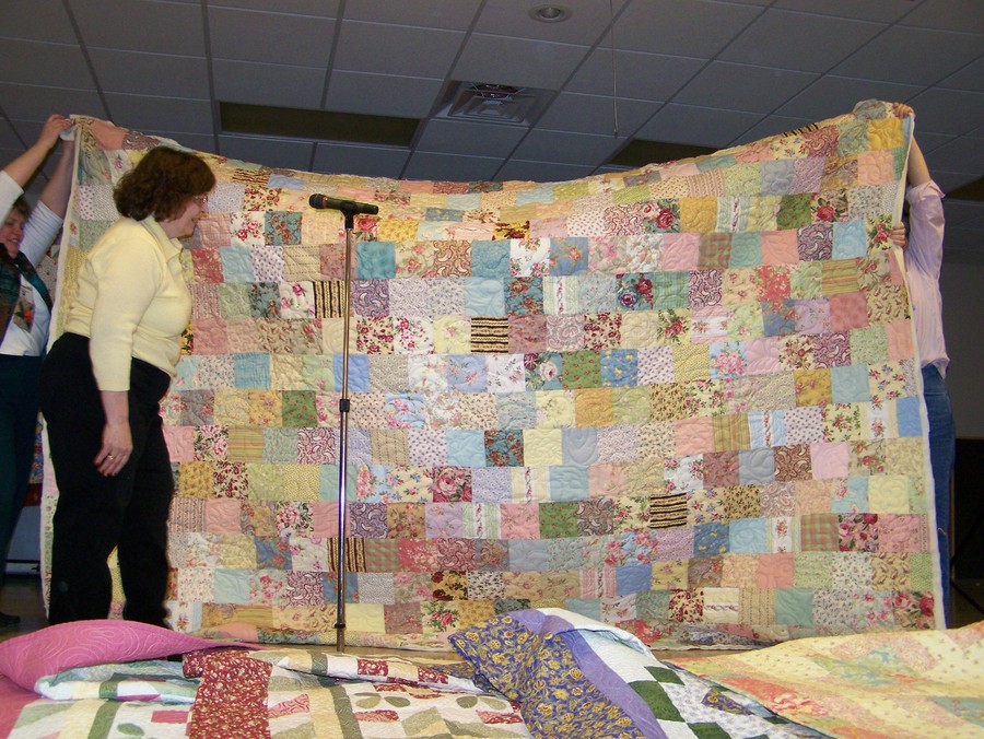 Rose Quilt... or more Money then Sense Rose Quilt... or more Money then Sense