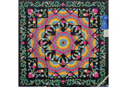 Fiesta Floribunda by Geraldine Warner and Linda Riesterer (Photo from American Quilters Society Facebook Page)