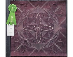 Regal Feathers by Kate DeJonge (Photo from American Quilters Society Facebook Page)