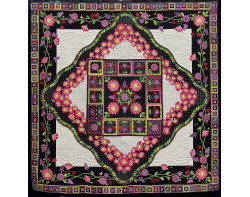 Daisy Dots by Lynne Taylor - On Display at Houston International Quilt Festival 2023