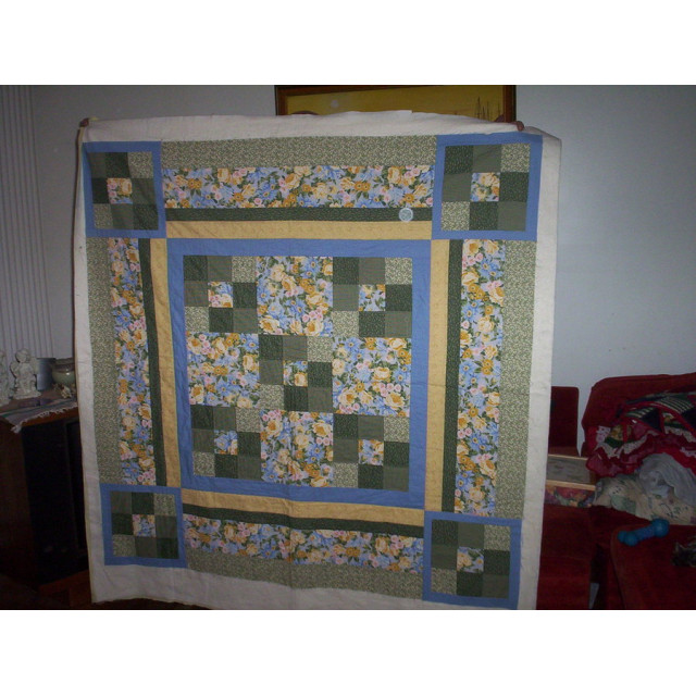 Spring Fling Table Quilt