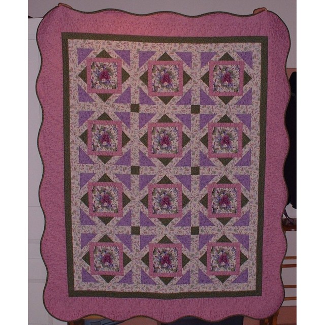 Tussie Mussie Bouquet Lap Quilt