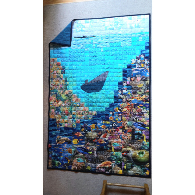 Blanket with submarines in the South Seas